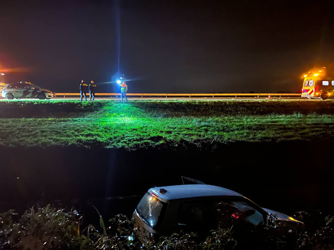 Bestuurder Belandt In Sloot Langs De A7 En Raakte Gewond – 112Drachten